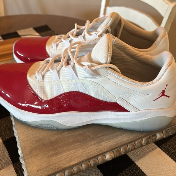 Air Jordan 11 CMFT LOW SZ 17 EUC worn once - Picture 6 of 7